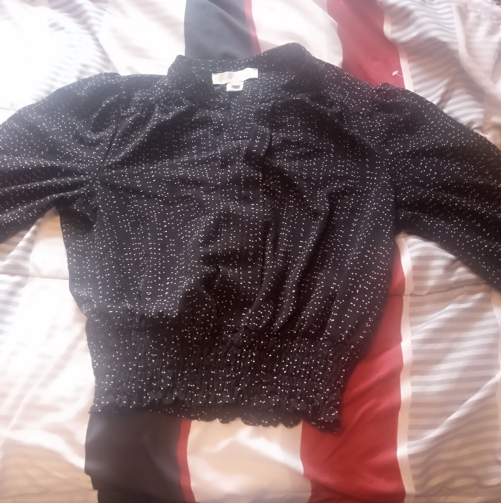 Juniors crop top blouse size small